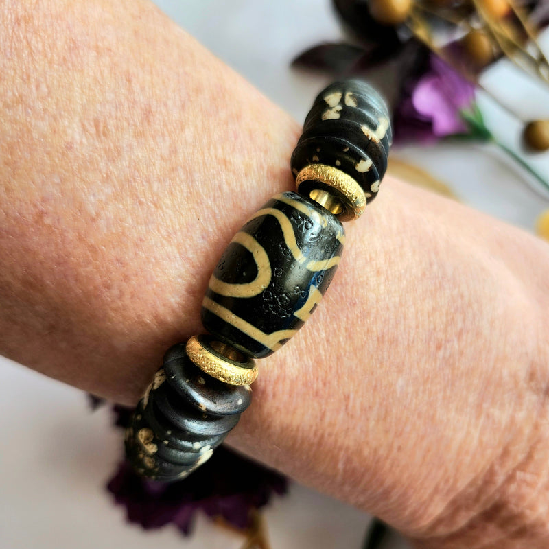 BLACK LAVA & TIBETAN BRACELET