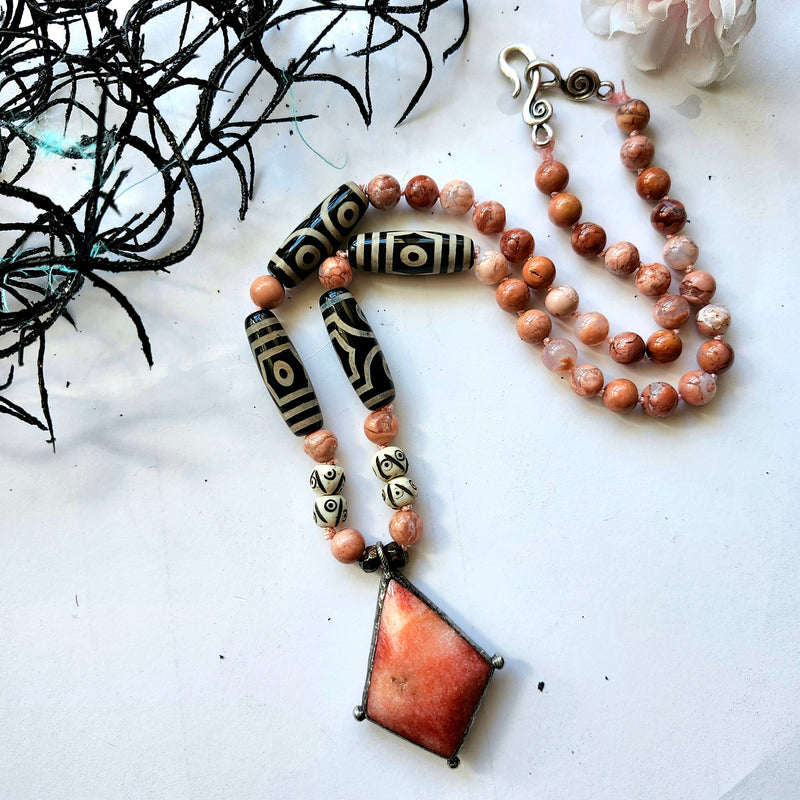 PINK AGATE TRIBAL NECKLACE