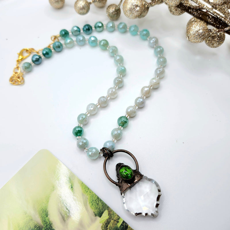 OMBRE SILVER COATED GREEN AGATE NECKLACE