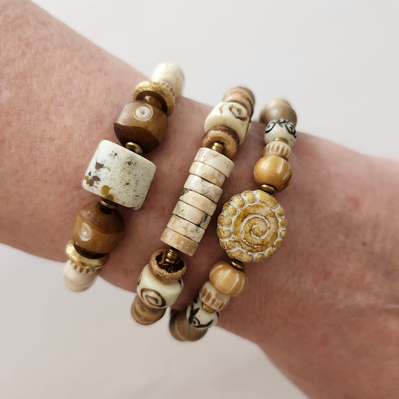 AU NATUREL - THREE STRAND BRACELET SET