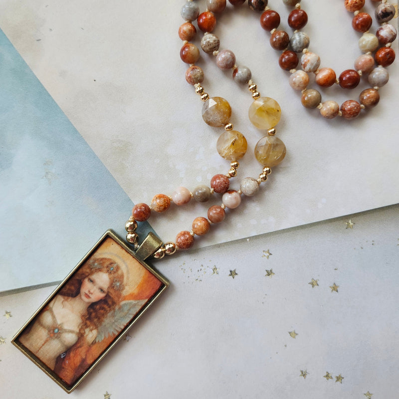GOLDEN ANGEL NECKILACE