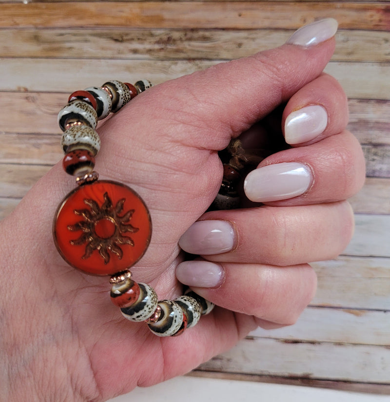 PORCELAIN BEADED BRACELET IN MATADOR RED & SPECKLED BIRCH